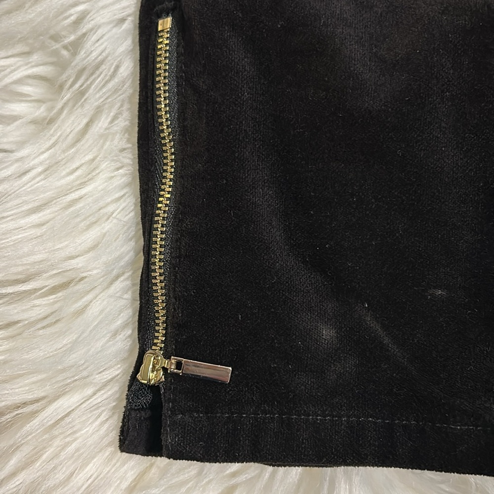 NWOT WHBM Women’s Black Velvet Jeans with Zipper Detail at Ankle Size 10 Regular - Picture 5 of 9
